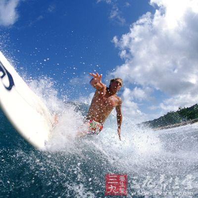 三亚沙滩现多起僧帽水母伤人事件，当地回应：暂无游客中毒 文旅部门已介入处理