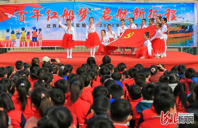 黑龙江宁安市:村民冬日忙挣钱